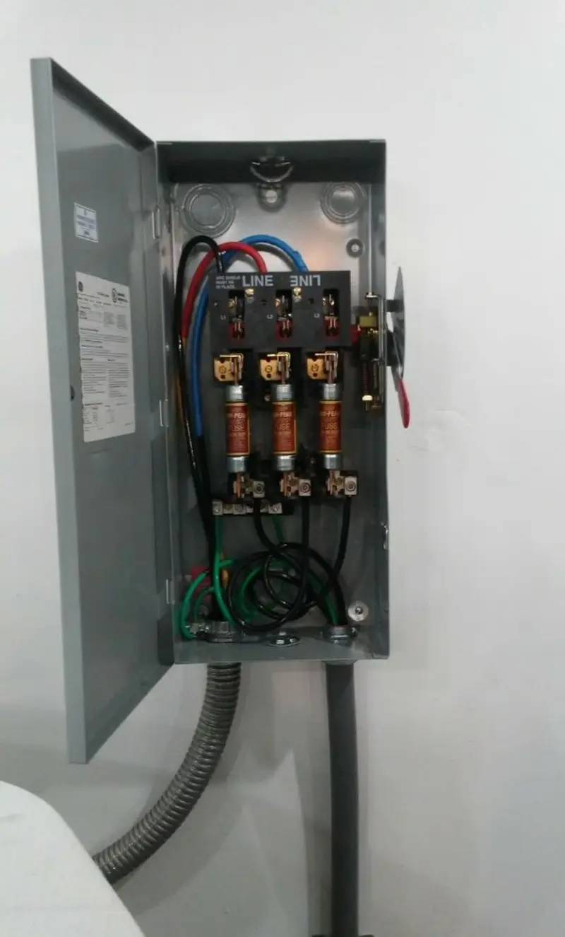 Three-phase disconnect switch installed for Smoke Detector Installation in Jefferson Hills